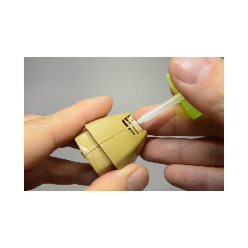 타미야 무수지 접착제 (흘려서 굳히는타입) 속건